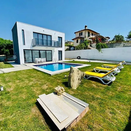 Villa Yaylakoy Ozel Havuzlu Private Kusadası