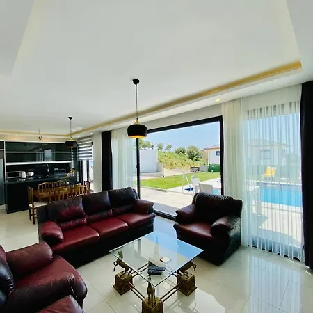 Yaylakoy Ozel Havuzlu Private Kusadası