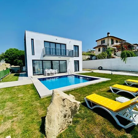 Yaylakoy Ozel Havuzlu Private Villa Kusadası
